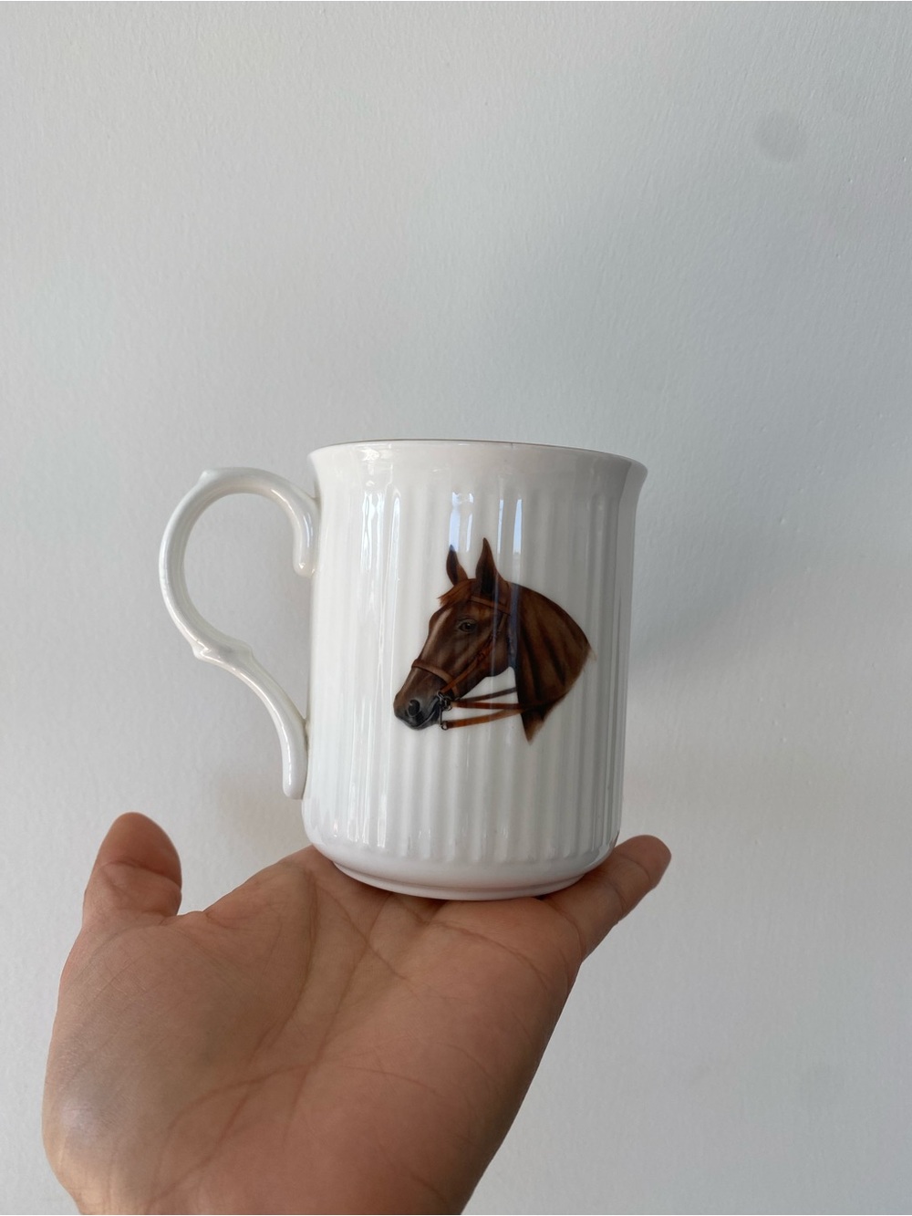 Collectible Vintage Sadler horse illustration mug